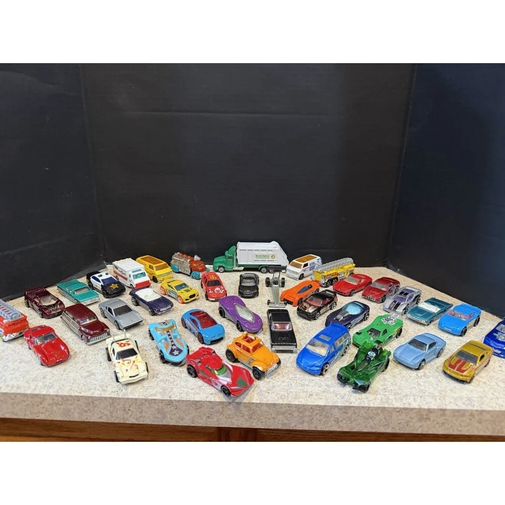 Lot of 39 Hot Wheels from the 90's and 2000's